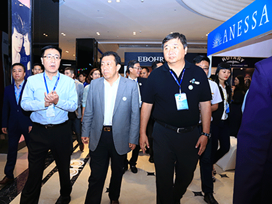 2016海南國際旅游貿(mào)易博覽會暨中免集團(tuán)國際免稅品采購大會成功舉辦