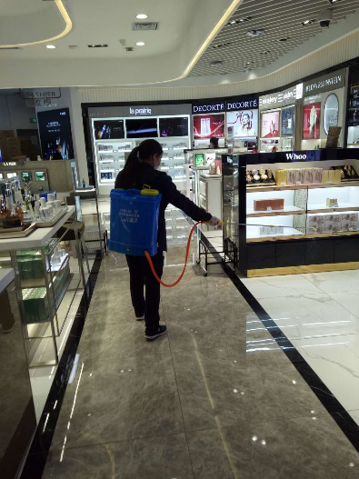 【中國免稅人在行動(dòng)·一線直擊篇】之十九： 抗“疫”不打烊 廣州機(jī)場免稅店抗擊疫情復(fù)工保障齊頭并進(jìn)